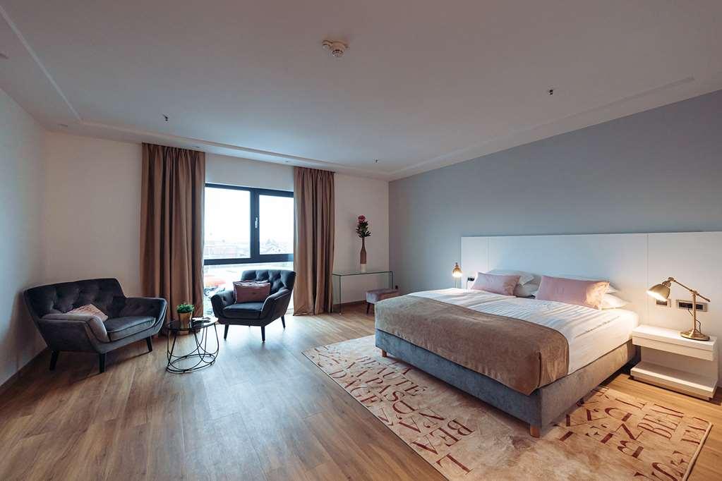 Antunovic Hotel East Sesvete Szoba fotó