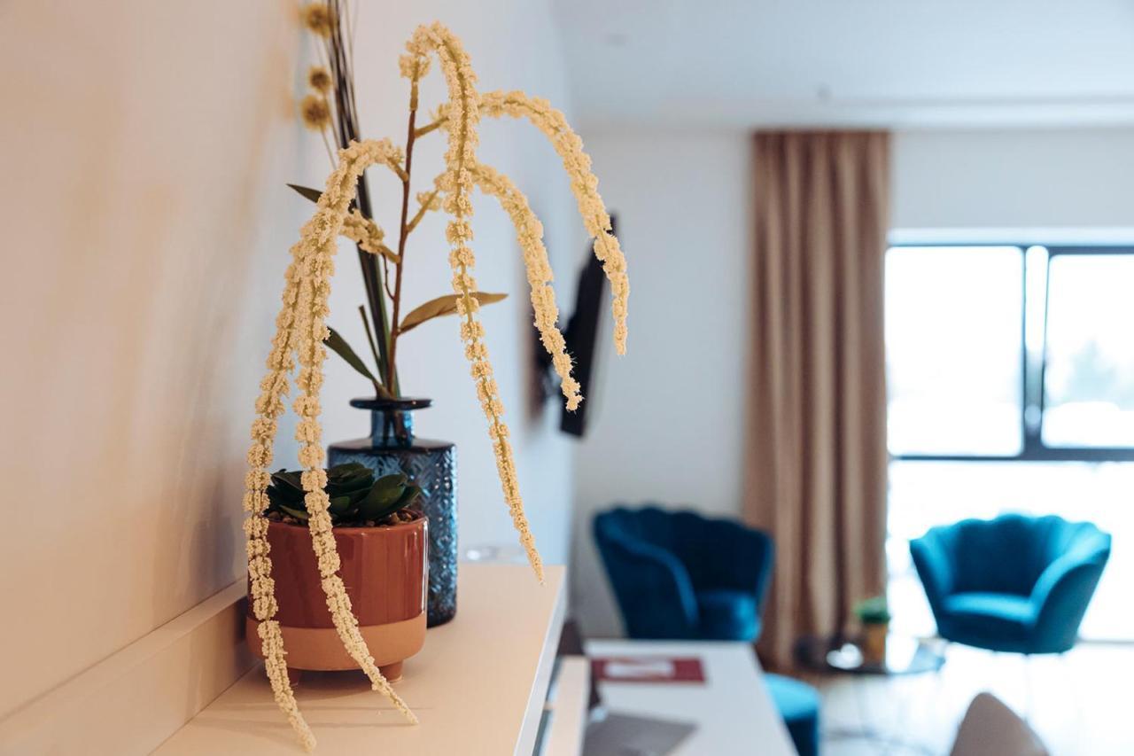Antunovic Hotel East Sesvete Kültér fotó