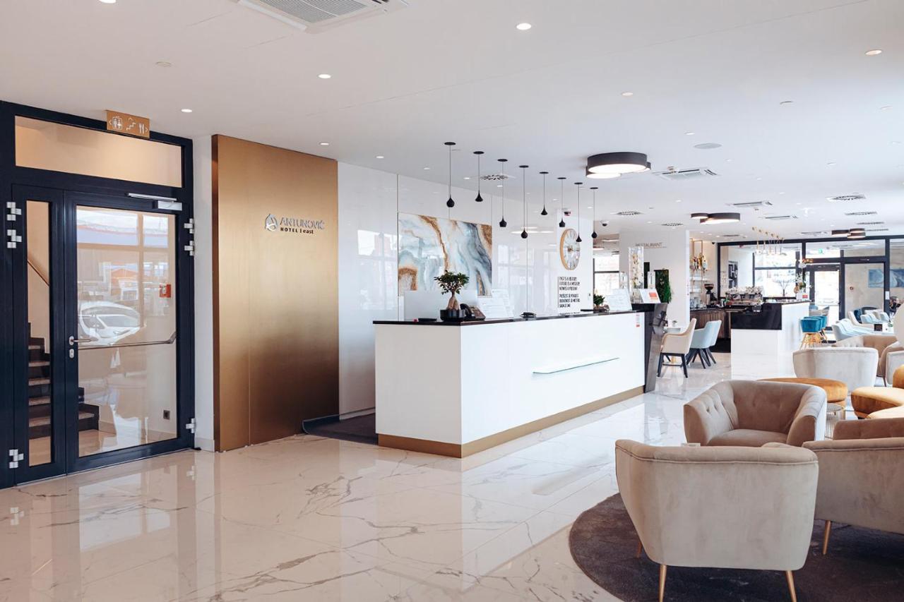 Antunovic Hotel East Sesvete Kültér fotó